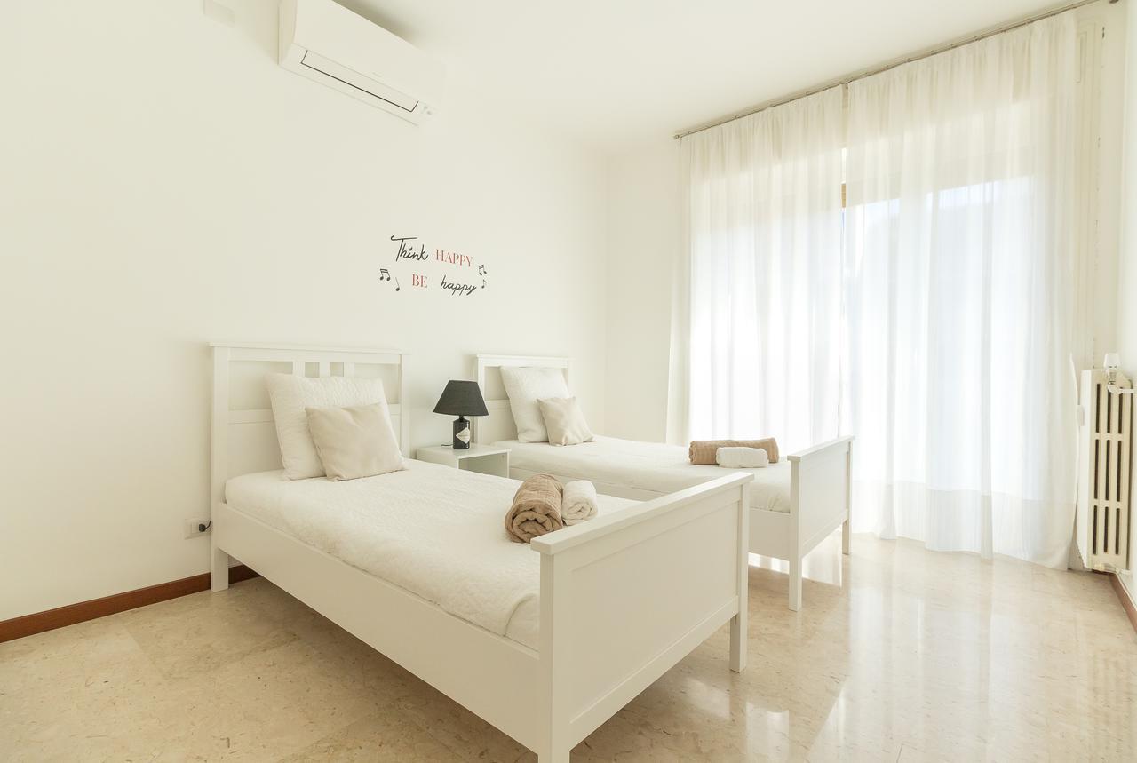 Apartamento Alessia'S Flat- Sondrio M3 Milán Exterior foto