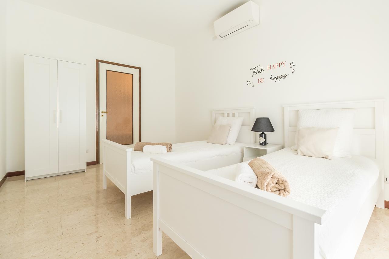 Apartamento Alessia'S Flat- Sondrio M3 Milán Exterior foto